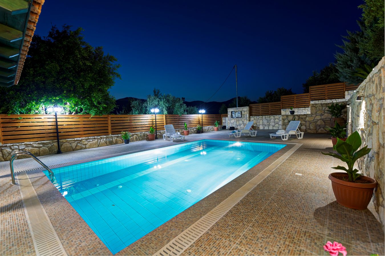 Marakis Villas – Πολυτελείς Κατοικίες στο Καβροχώρι