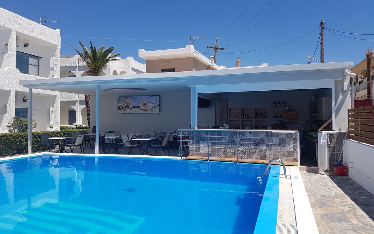 Apollo Beach Bar
