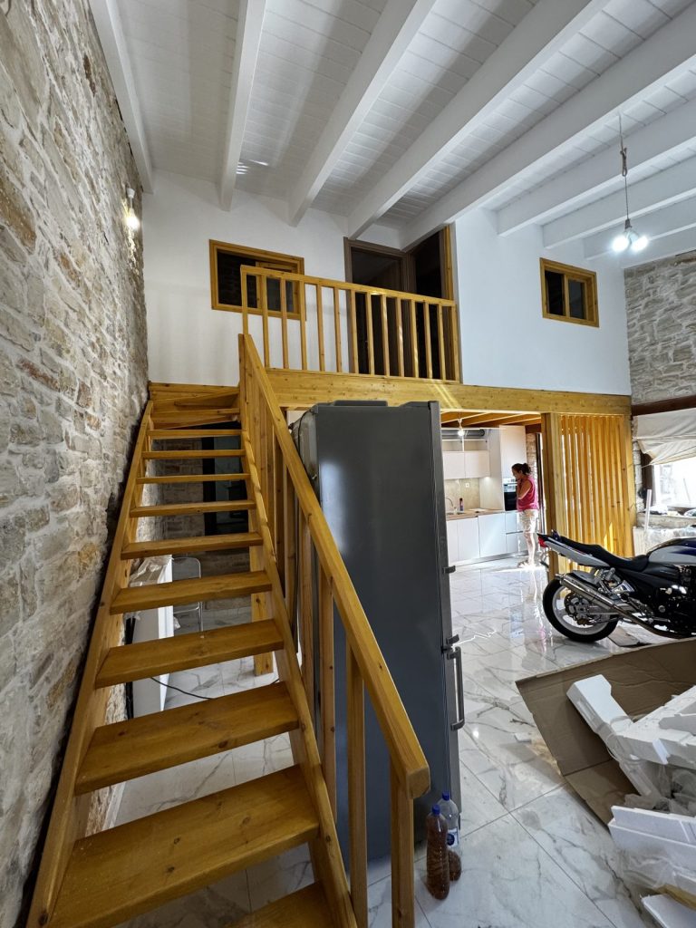Ανακαίνιση πετρόχτιστη κατοικίας με ξύλινο οντά-Χάρακας Ηρακλείου